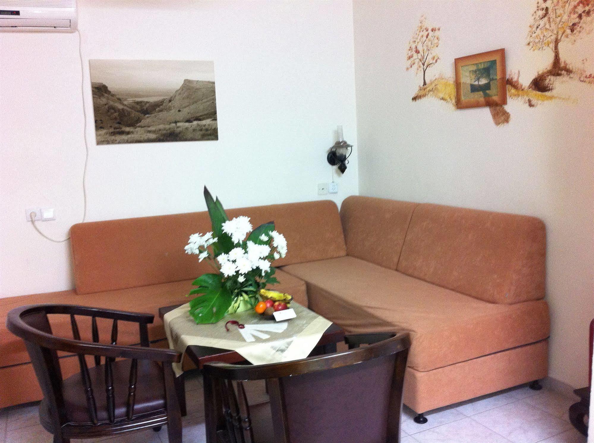 Shavit Family Lodge